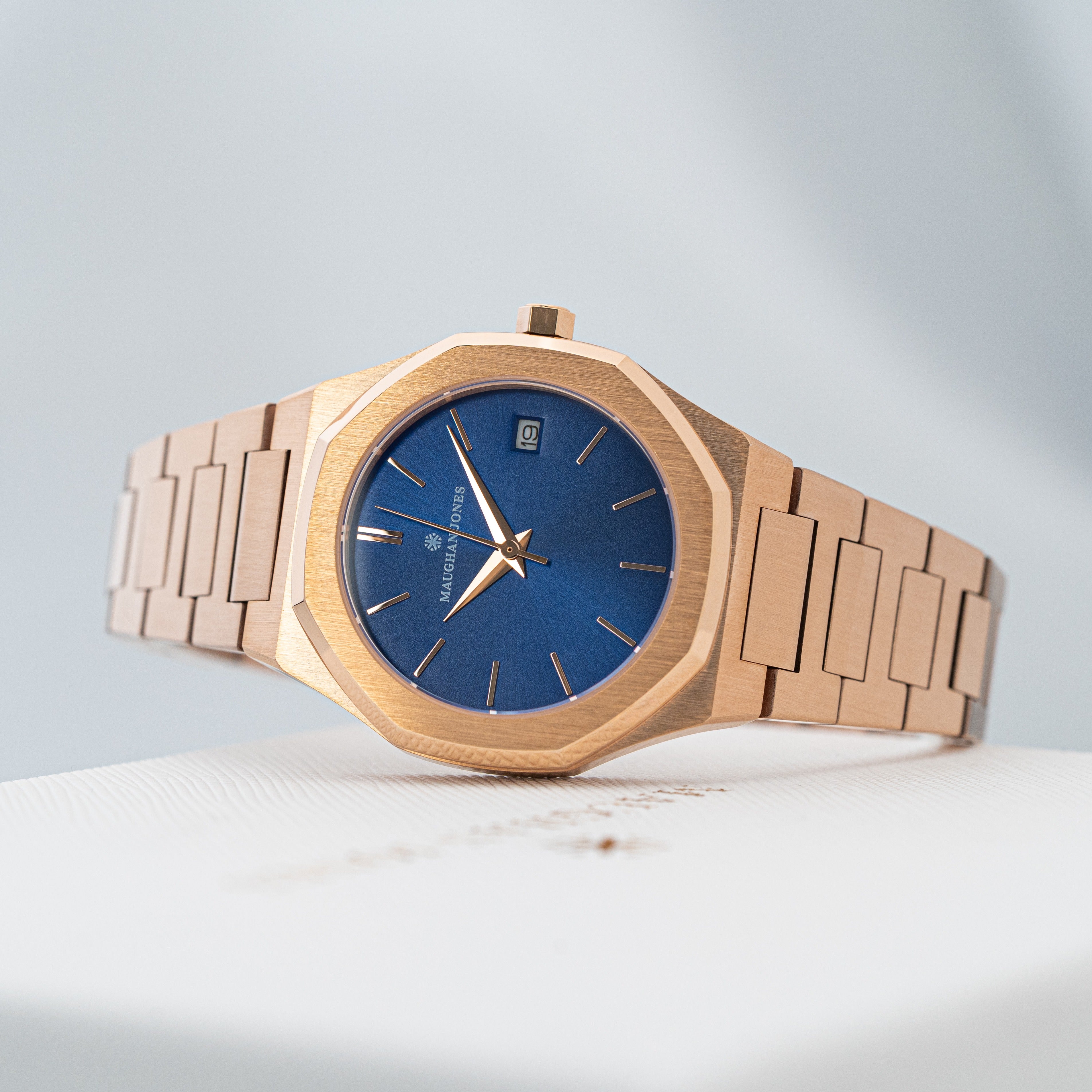 Luna - Blue Rose Gold