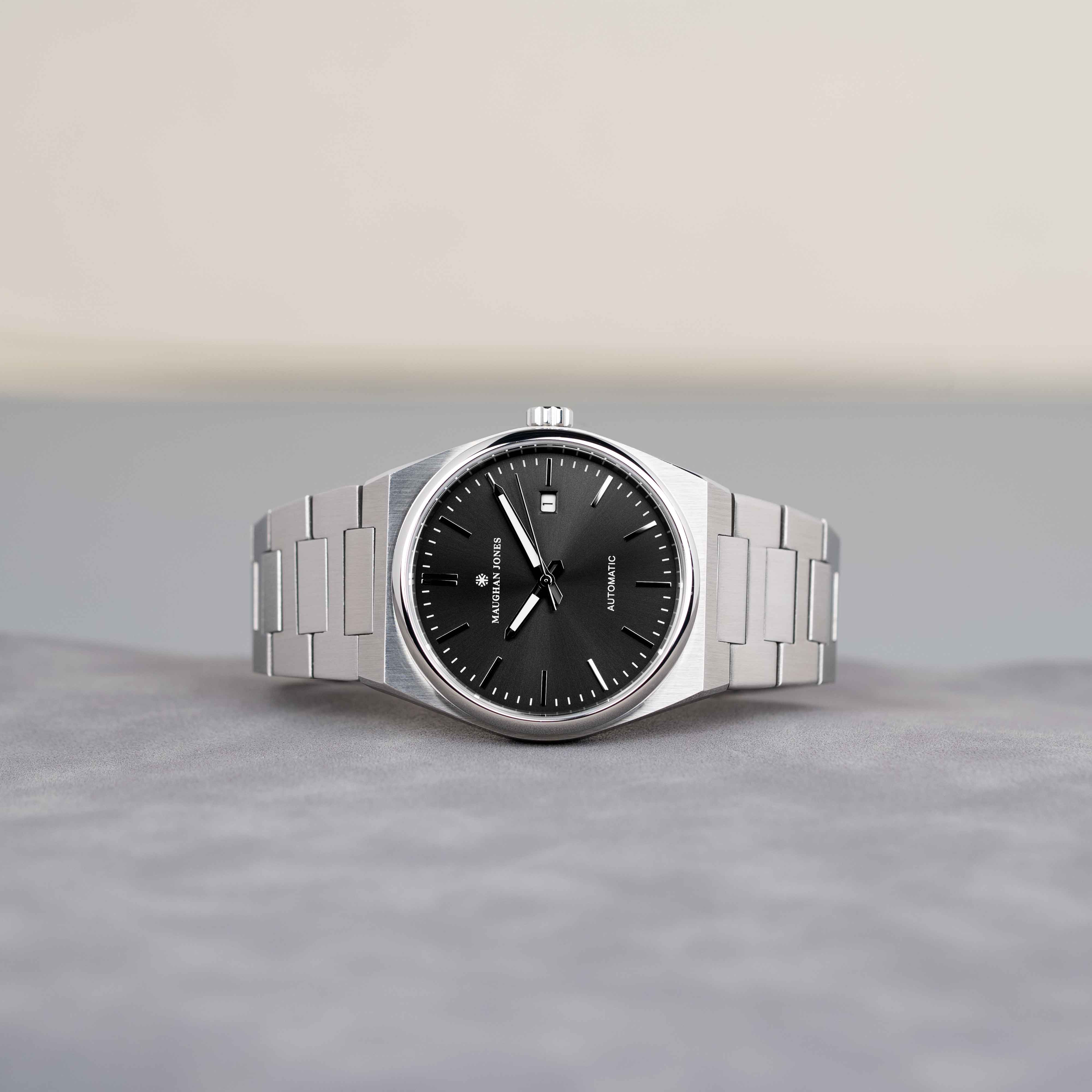 Momentum Auto - Black