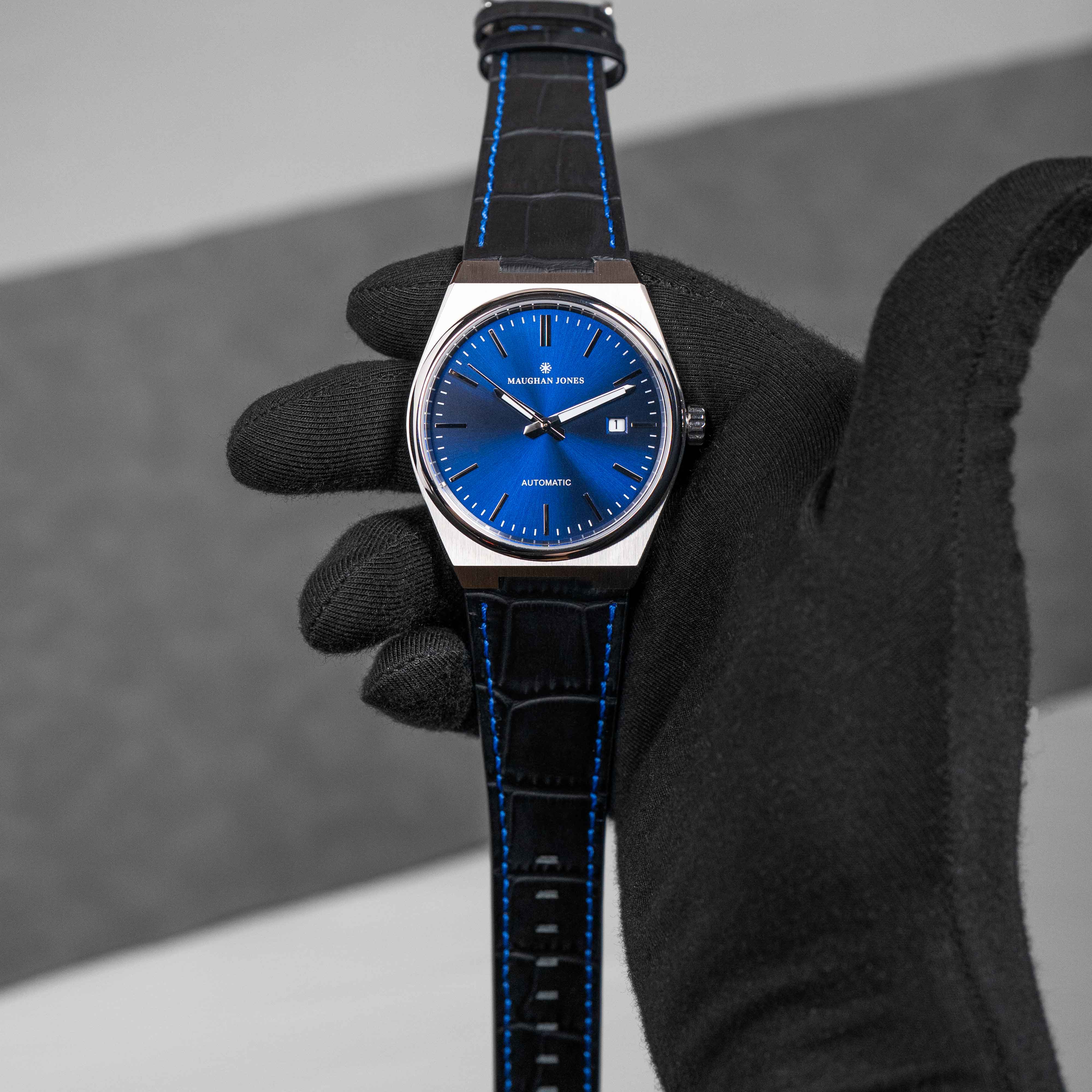 Momentum Auto - Blue